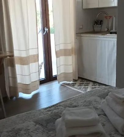 Casa Marta * Enas